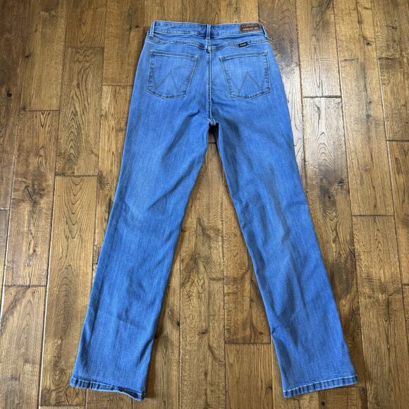 Wrangler Women's High Rise True Straight Jean Size 10x34L Med Wash MT1STRK - Picture 7 of 9